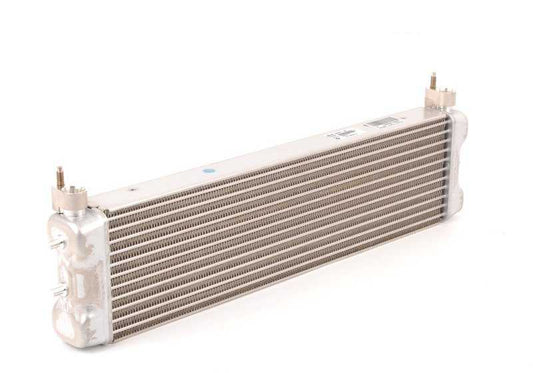 Radiatore aggiuntivo per la BMW 5 F10 Serie, F90. 6 Serie F06, F12, F13. Serie 8 G15, G16 (OEM 17212284260). BMW originale.