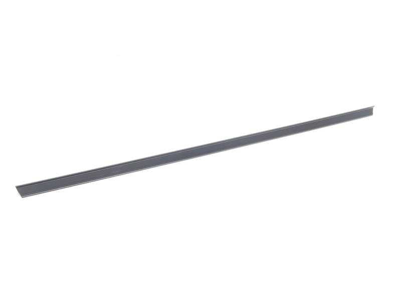 Moldura trasera derecha OEM 51222232446 para BMW E34. Original BMW.