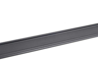 Moule arrière gauche noir OEM 5122232445 pour BMW E34 518i, 520i. BMW d'origine.