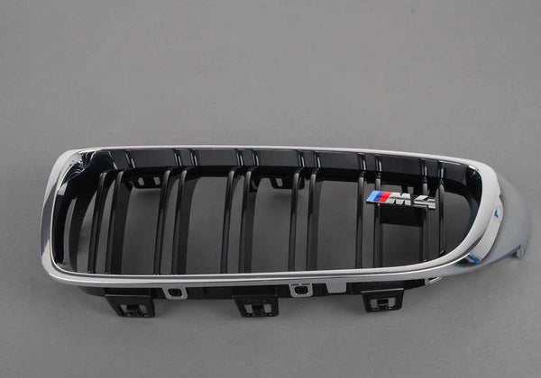 Rejilla embellecedora izquierda para BMW M4 F82, F83. Original BMW. OEM 51138054331.