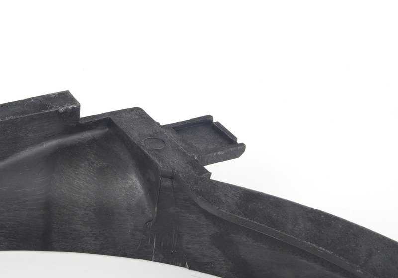 Caja del ventilador OEM 17111177685 para BMW E30. Original BMW.