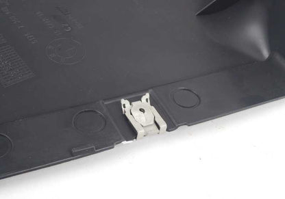 Revestimiento del fondo trasero derecho para BMW Serie 3 F30, F31, F35, F80 (OEM 51757258048). Original BMW.
