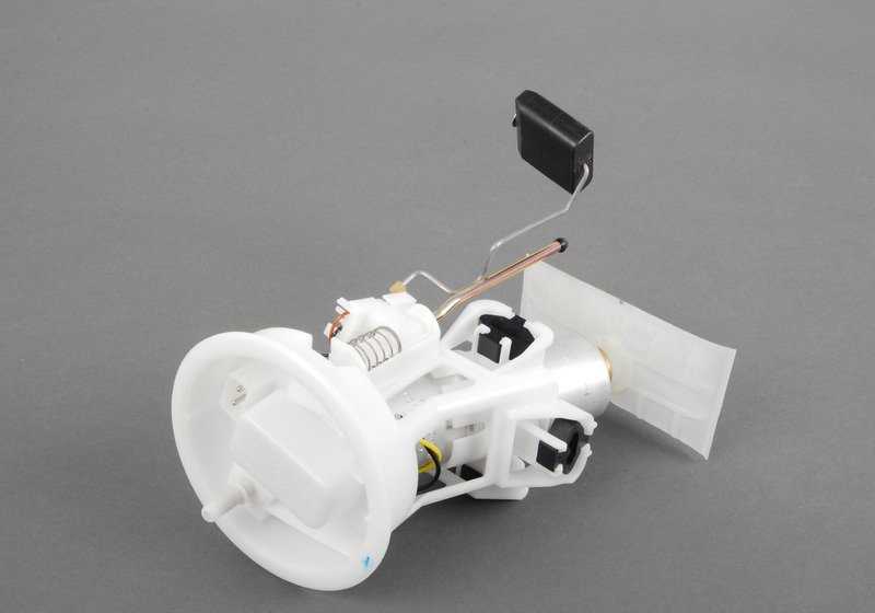 Bomba de combustible derecha OEM 16142228038 para BMW E36. Repuesto original BMW.