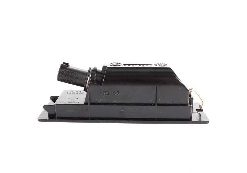 Luz de inscrição para BMW Series 1 E81, E87, Série 6 E63, E64, Z4 E85, E86 (OEM 63267165735). BMW original.