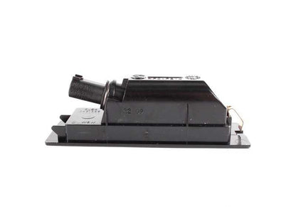 Luz de inscrição para BMW Series 1 E81, E87, Série 6 E63, E64, Z4 E85, E86 (OEM 63267165735). BMW original.