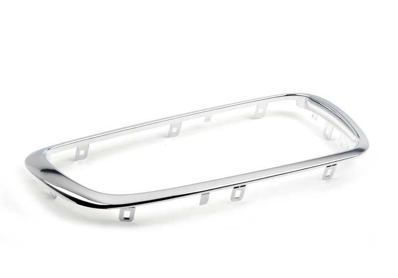 Moldura embellecedora frontal derecha OEM 51137145740 para BMW E65, E66. Original BMW.