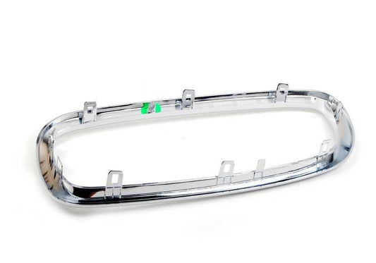 Moldura embellecedora frontal derecha OEM 51137145740 para BMW E65, E66. Original BMW.