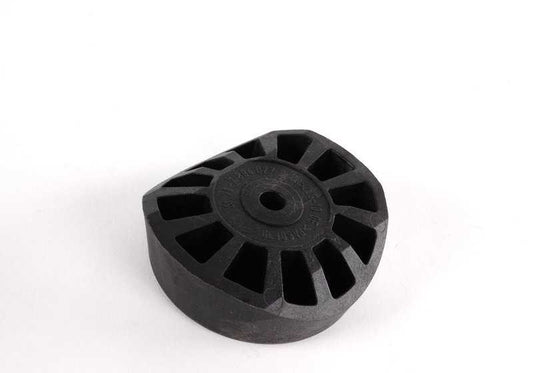 Soporte de gato OEM 51717894027 para BMW E46, E85, E86. Pieza original BMW para colocar el gato del coche de forma segura. Repuesto ideal para mantener el vehículo elevado correctamente.