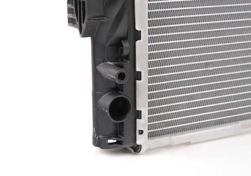 Radiador de refrigerante para BMW E90, E92, E93 (OEM 17112283468). Original BMW.