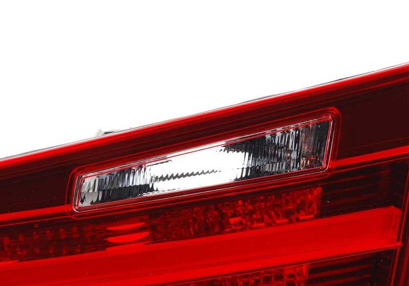 Piloto trasero derecho portón OEM 63217372794 para BMW F30, F31, F35, F80. Original BMW.