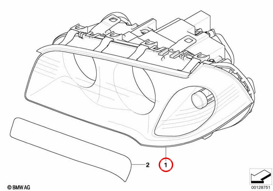 Bi-Xenon Faros Right OEM 63123456040 für BMW E83. Original BMW.
