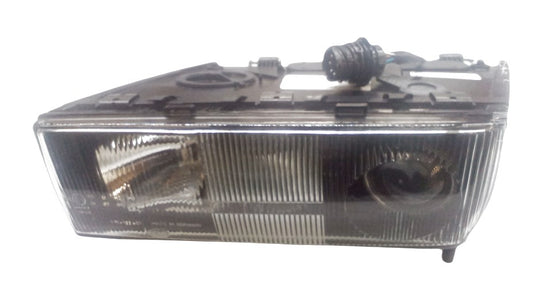 Faro delantero izquierdo OEM 63128354525 para BMW E31 (840Ci, 840i, 850Ci). Modelos compatibles: EF72, EF82, EF52, EF62, EG12, EG22. Original BMW.