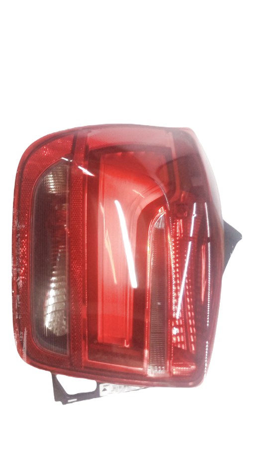 Piloto trasero LED izquierdo OEM 63217241541 para BMW F20, F21. Compatible solo con vehículos sin faros de xenón. Requiere codificación tras la instalación. Original BMW.