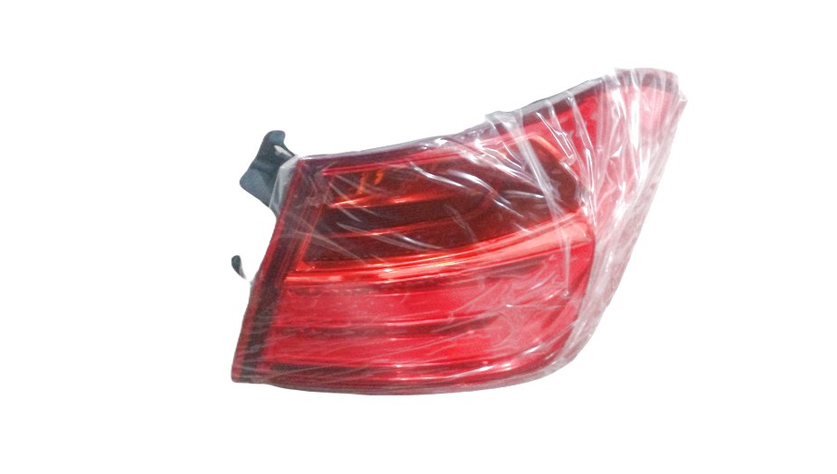Right Rear Pilot OEM 63217312846 for BMW F30 and F80. Compatible with all indicated models. Original BMW replacement.