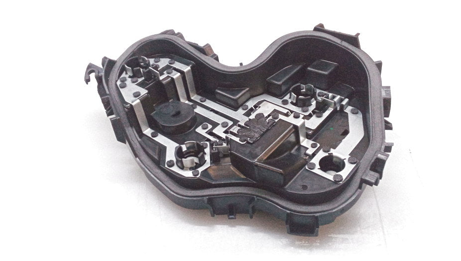 Portabombillas luz trasera derecha OEM 63217315200 para BMW F20, F21. Pieza original BMW.
