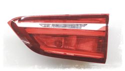 Luz trasera en tapa del maletero derecha OEM 63217350698 para BMW X1 F48. Original BMW.