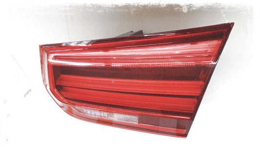 Piloto trasero derecho del maletero OEM 63217369120 para BMW Serie 3 F30N, F31N, F35N, F80N. Luz trasera original BMW.