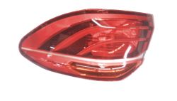Luz trasera derecha OEM 63217461608 para BMW Serie 2 F46 Gran Tourer. Original BMW.