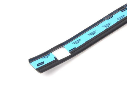 Junta derecha OEM 51321942794 para BMW Serie 3 E30. Sello original para puerta/carrocería. Compatible exclusivamente con BMW E30. Repuesto original BMW.