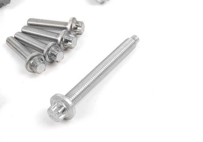 Aluminiumschraube für den OEM -Kurbelgehäuse 11110426590 für BMW 1 Serie (E81, E82, E87, E88), Serie 3 (E90, E91, E92, E93), Serie 5 (E60, E61, F10, F11), Serie 6 (E63 , E64), Serie 7 (E65, E66, F01, F02), X1 (E84), X3 (E83, F25), X5 (E70), Z4