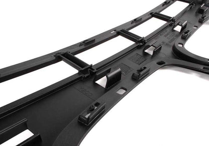 Inserisci il paraurti anteriore centrale per BMW X3 E83 (OEM 51113400898). BMW originale