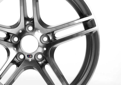 Pneumatici in alluminio M Double Radio 313 per BMW 3 E90 Series, E90N, E91, E91N, E92, E92N, E93, E93N (OEM 36117844344). BMW originale