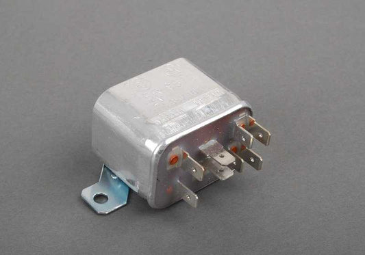 Relé de arranque OEM 61311357104 para BMW Motorrad R247 {R60/6, R75/6} modelos fabricados entre 1973 y 1976. Original BMW.