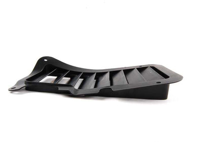 Conducto aireado para radiador de aceite derecho OEM 51717161436 para BMW E90, E90N, E91, E91N, E92, E92N, E93, E93N, E84. Repuesto original BMW.