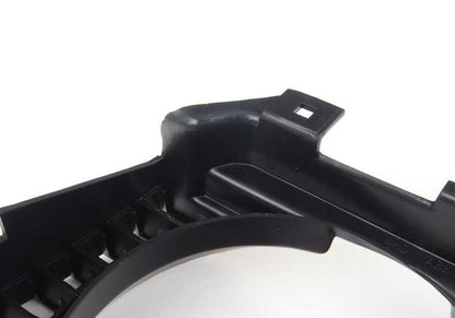 Rejilla embellecedora derecha OEM 51138148312 para BMW Serie 5 E34. Original BMW.