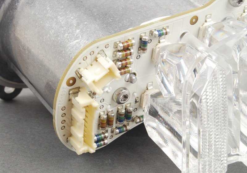 LED intermittent OEM 63117379840 pour BMW F80, F82, F83, F32, F33, F36. BMW d'origine.