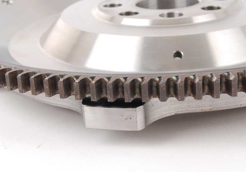 Voice di sterzo inertia OEM 11221312519 per BMW E30 M3 (Modelli: 1001, 1005, 1007) con motore S14. BMW originale.