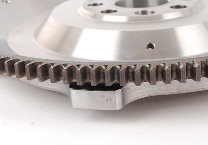 Voice di sterzo inertia OEM 11221312519 per BMW E30 M3 (Modelli: 1001, 1005, 1007) con motore S14. BMW originale.