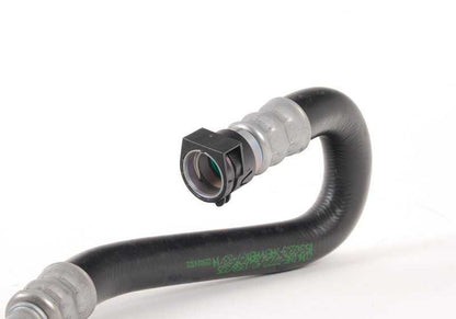 OM 17227639644 Tubo di ritorno del radiatore dell'olio per BMW F22, F30, F32, F87, M235I Racing. Compatibile con modelli con motore N55. BMW originale.