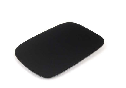Tapa de llenado OEM 51177166825 para BMW E82, E88. Repuesto original BMW. Ideal para sustituir la compuerta del depósito de manera fácil y segura.