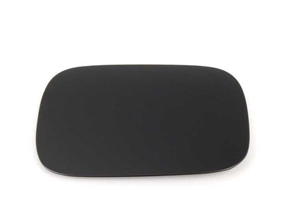 Tapa de llenado OEM 51177166825 para BMW E82, E88. Repuesto original BMW. Ideal para sustituir la compuerta del depósito de manera fácil y segura.