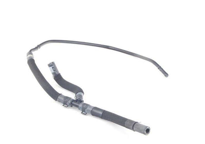 Tubo de ventilación de combustible OEM 16137845193 para BMW E82 M Coupé UR91 y UR93. Sistema de purga de gases/depósito. Original BMW.