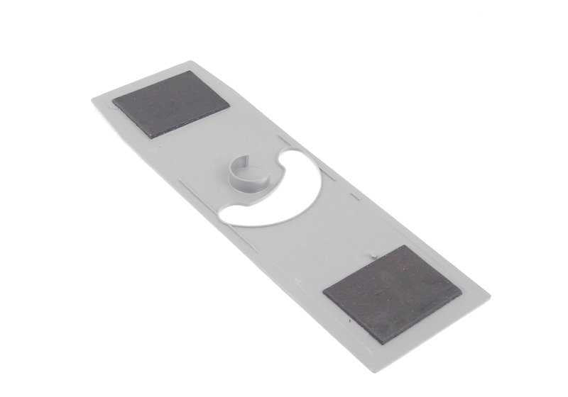 Right cover for BMW 5 Series E34, 7 Series E32 (OEM 51438139368). Original BMW.
