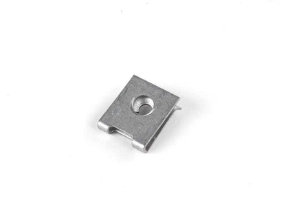 Tuerca clip OEM 07143421743 para BMW E46, E60, E61, E83. Original BMW.