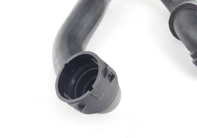 Manguera inferior del radiador al termostato OEM 17127599450 para BMW E82, E88, E90, E91, E92, E93, E84. Original BMW.