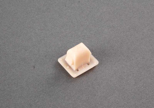 Inserto embellecedor OEM 51457000912 para BMW E39 (5er). Compatible con versiones: Edelholzausführung Vavona, Nussbaum, Bruyere Club, Muschelahorn burgund, Zierblenden aluminio/titan/gittergalvanik. Original BMW.