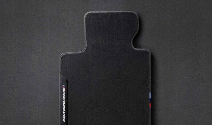 Alfombrillas M Performance OEM 51472468488 para BMW F93 y G16. Original BMW.