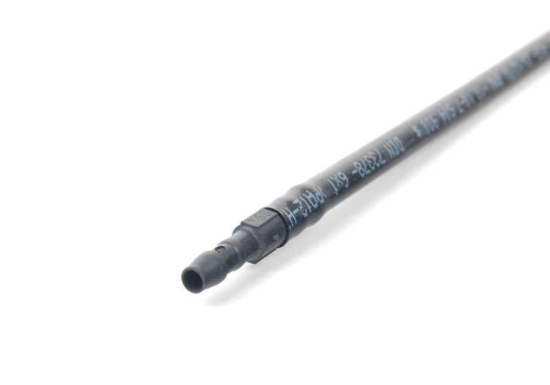 Tubo vuoto OEM 18107504930 per BMW E46 325i XDRive {AR71, AR73, AS31, AS33, EP31, EP33, EP41, EP43, EU31, EU33}. Compatibile con il cambiamento manuale e automatico. BMW originale.