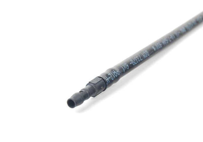 Tubo vuoto OEM 18107504930 per BMW E46 325i XDRive {AR71, AR73, AS31, AS33, EP31, EP33, EP41, EP43, EU31, EU33}. Compatibile con il cambiamento manuale e automatico. BMW originale.