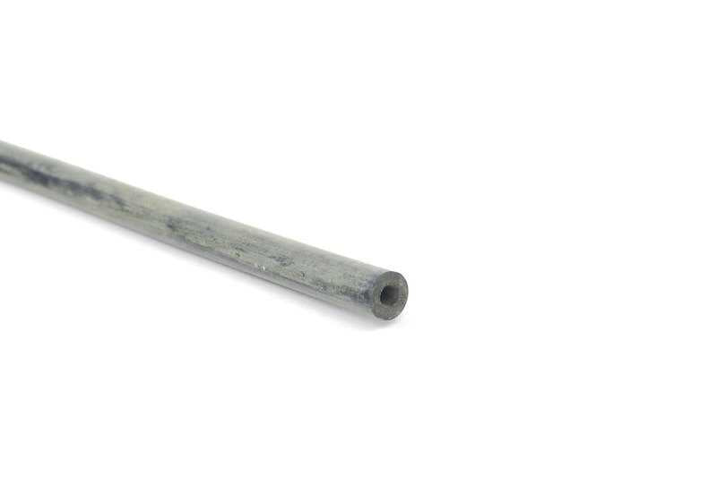 Tubo vuoto OEM 18107504930 per BMW E46 325i XDRive {AR71, AR73, AS31, AS33, EP31, EP33, EP41, EP43, EU31, EU33}. Compatibile con il cambiamento manuale e automatico. BMW originale.