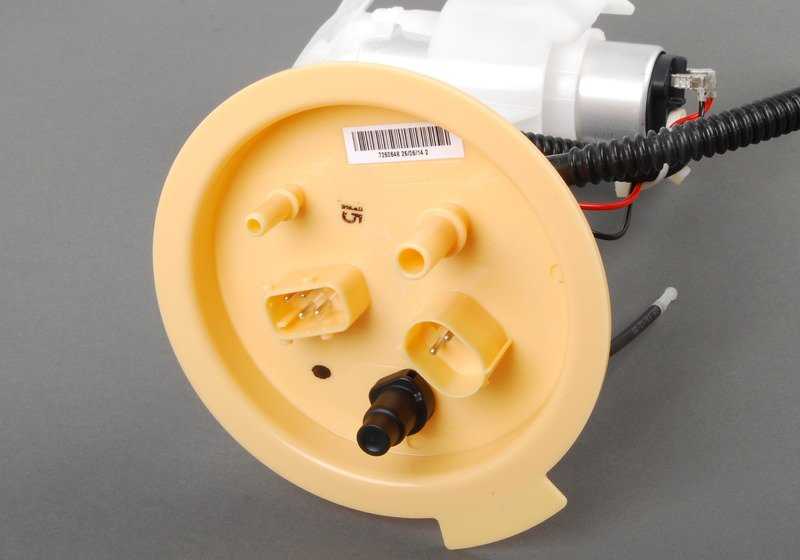Unidad de alimentación de combustible OEM 16117260648 para BMW F07, F10, F11, F06, F12, F13. Original BMW.