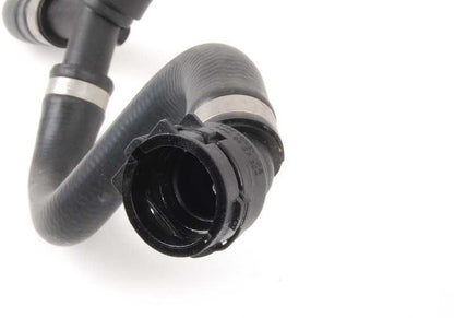 Tubo retorno calefacción al termostato OEM 17127527131 para BMW E90, E91, E92, E84. Pieza original BMW.