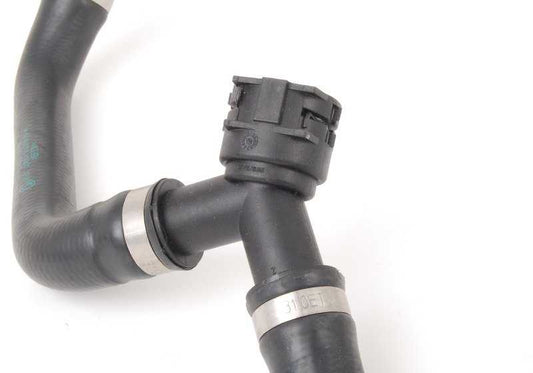 Tubo retorno calefacción al termostato OEM 17127527131 para BMW E90, E91, E92, E84. Pieza original BMW.