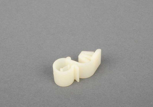 Suporte Ø8mm Cabos OEM 61131379350 para BMW E34, E32, E31. BMW original.