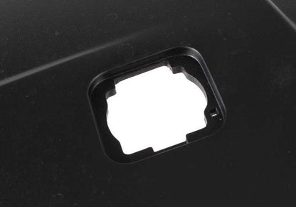 Cubierta inferior del parachoques delantero OEM 51113400897 para BMW E83. Original BMW.