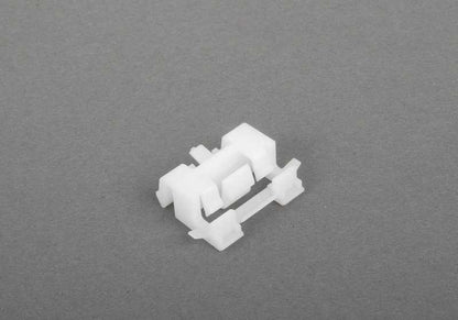 Clip de fijación OEM 51137291271 para BMW F20, F21, F22, F30, F31, F32, F34, F36, F87. Pieza original BMW para sujeción de molduras exteriores y techo.